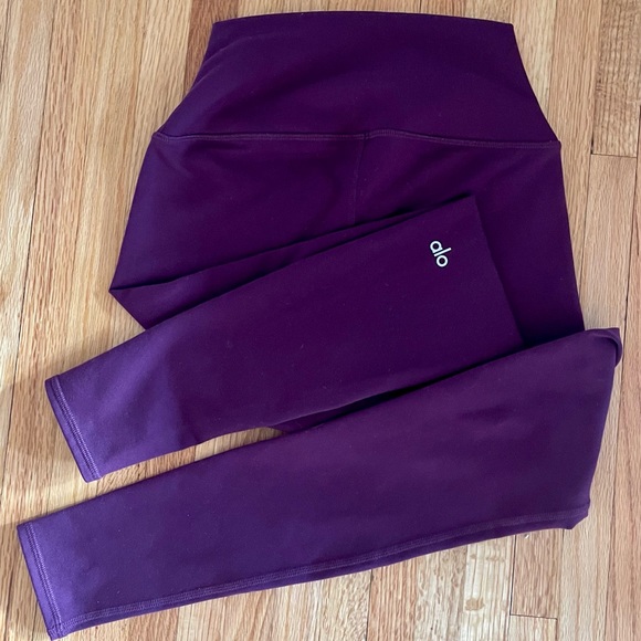 Alo Yoga High-Waist Airbrush Legging Size XS in Purple - Picture 3 of 5